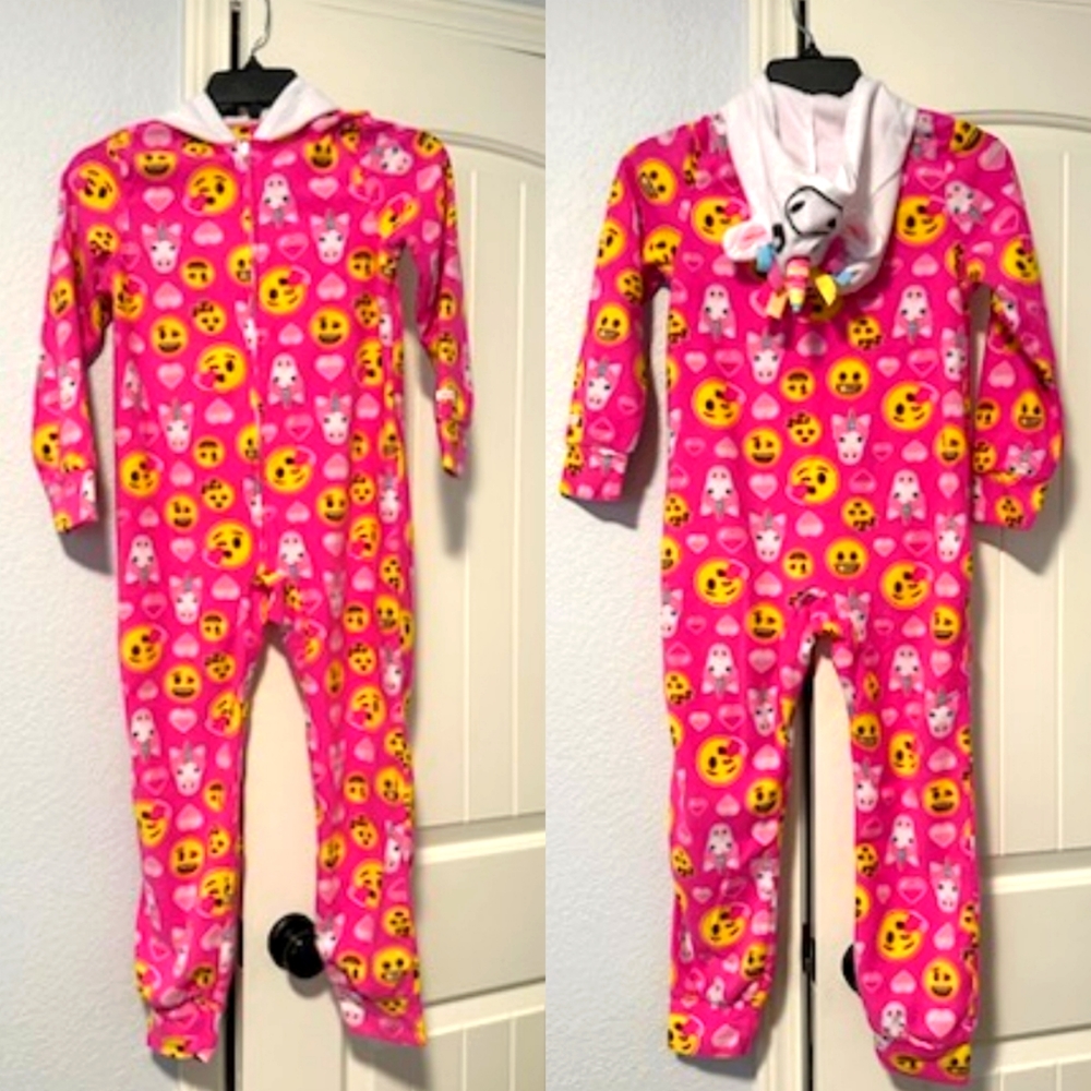 One piece  pajama Unicorn emoji